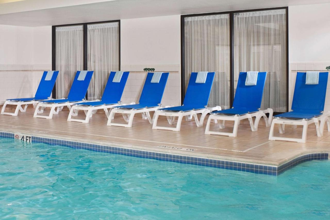 Sonesta Select Detroit Hotel 3*