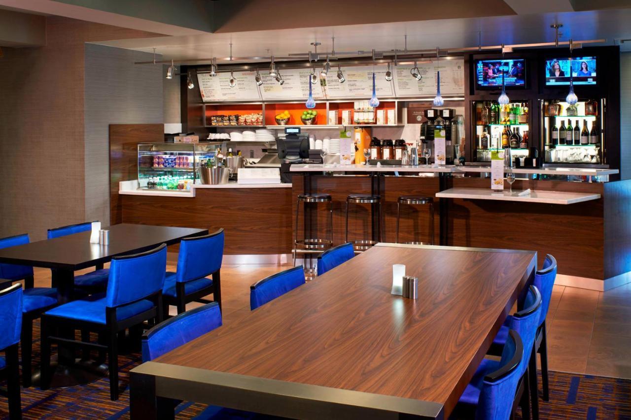 Hotel Sonesta Select Detroit 3*
